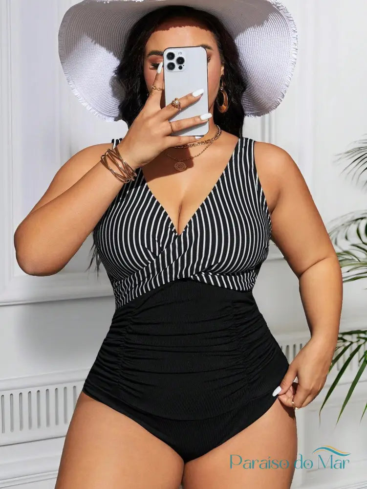 Maiô Feminino Listrado Com Detalhe Cruzado Jeilyn Plus Size Maiô