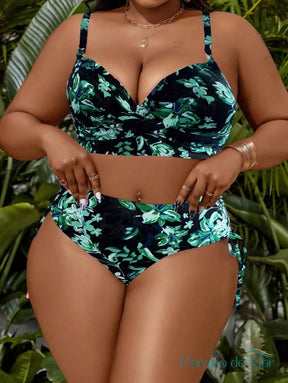 Biquíni Plus Size com Estampa Floral e Decote V