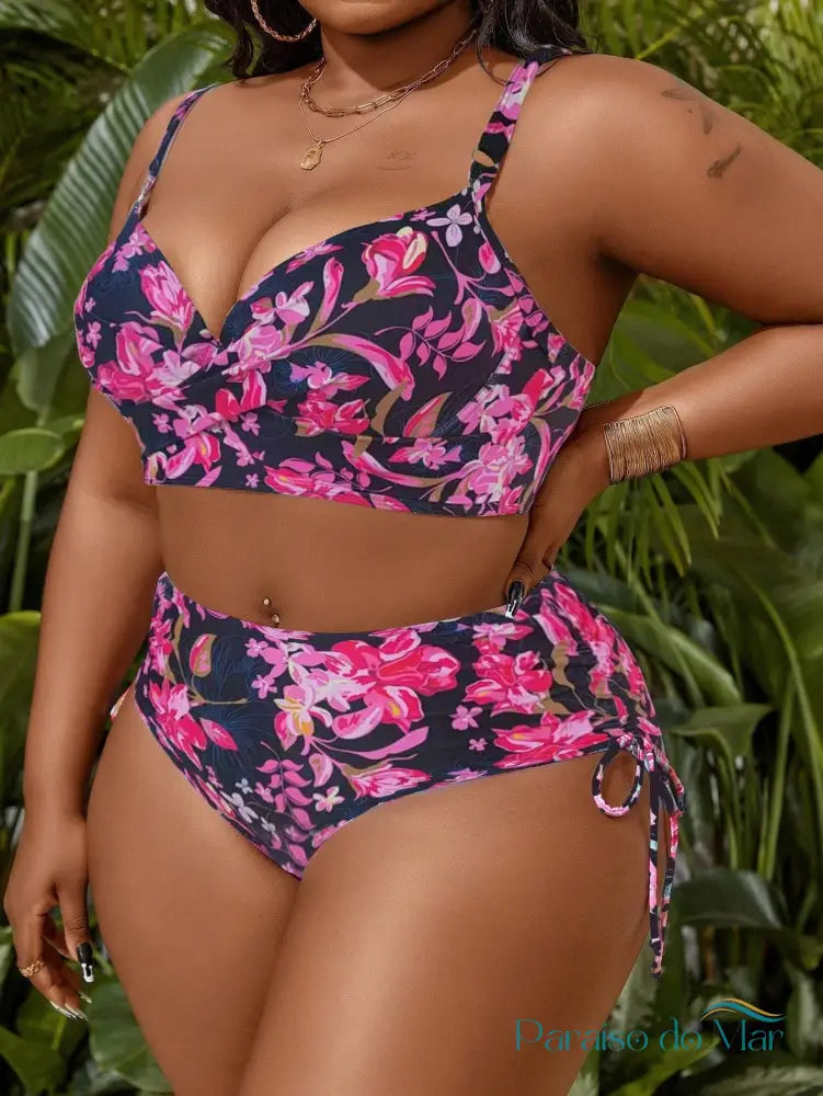 Biquíni Plus Size com Estampa Floral e Decote V