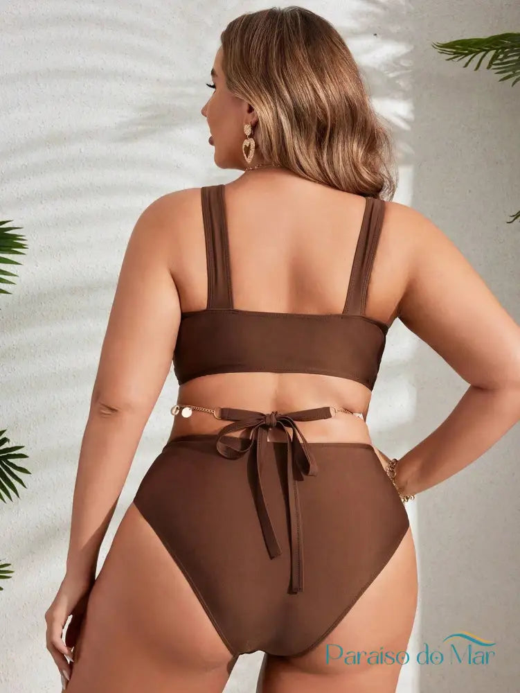 Maiô Plus Size com Detalhe Vazado e Anel