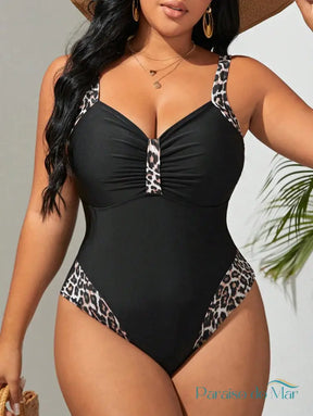 Maiô Plus Size com Detalhes de Estampa Animal Print