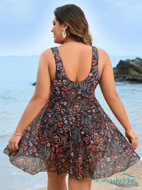 Maiô Plus Size com Saia Sobreposta Estampada