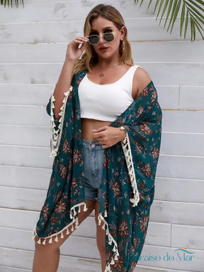 Saída de Praia Kimono com Estampa Floral e Barra de Franjas