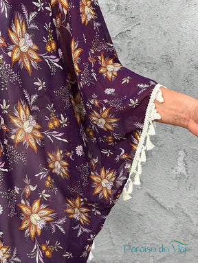 Saída de Praia Kimono com Estampa Floral e Barra de Franjas