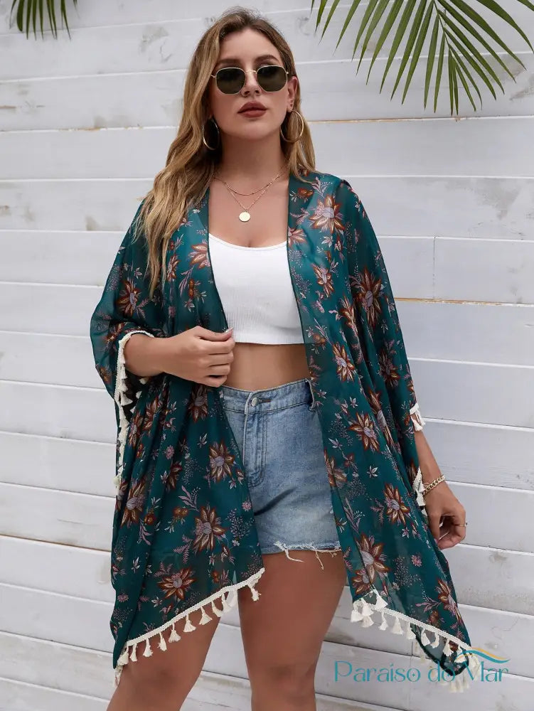 Saída de Praia Kimono com Estampa Floral e Barra de Franjas