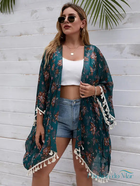 Saída de Praia Kimono com Estampa Floral e Barra de Franjas