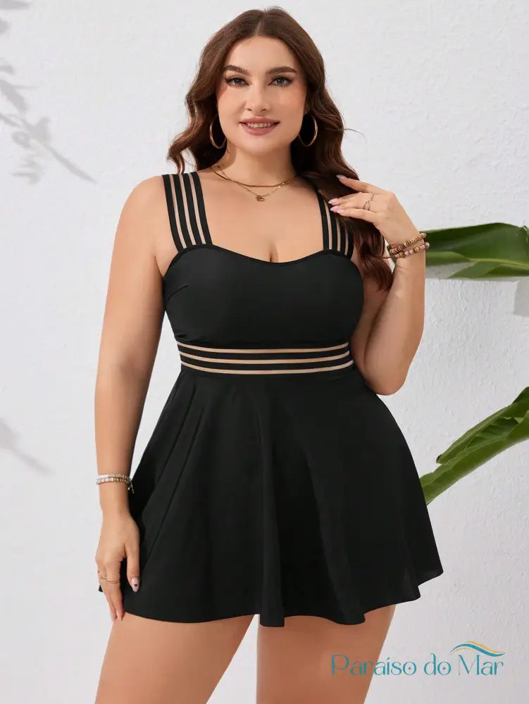 Tankini com Saia e Detalhes Vazados na Cintura