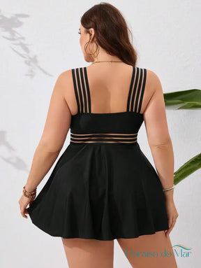 Tankini com Saia e Detalhes Vazados na Cintura